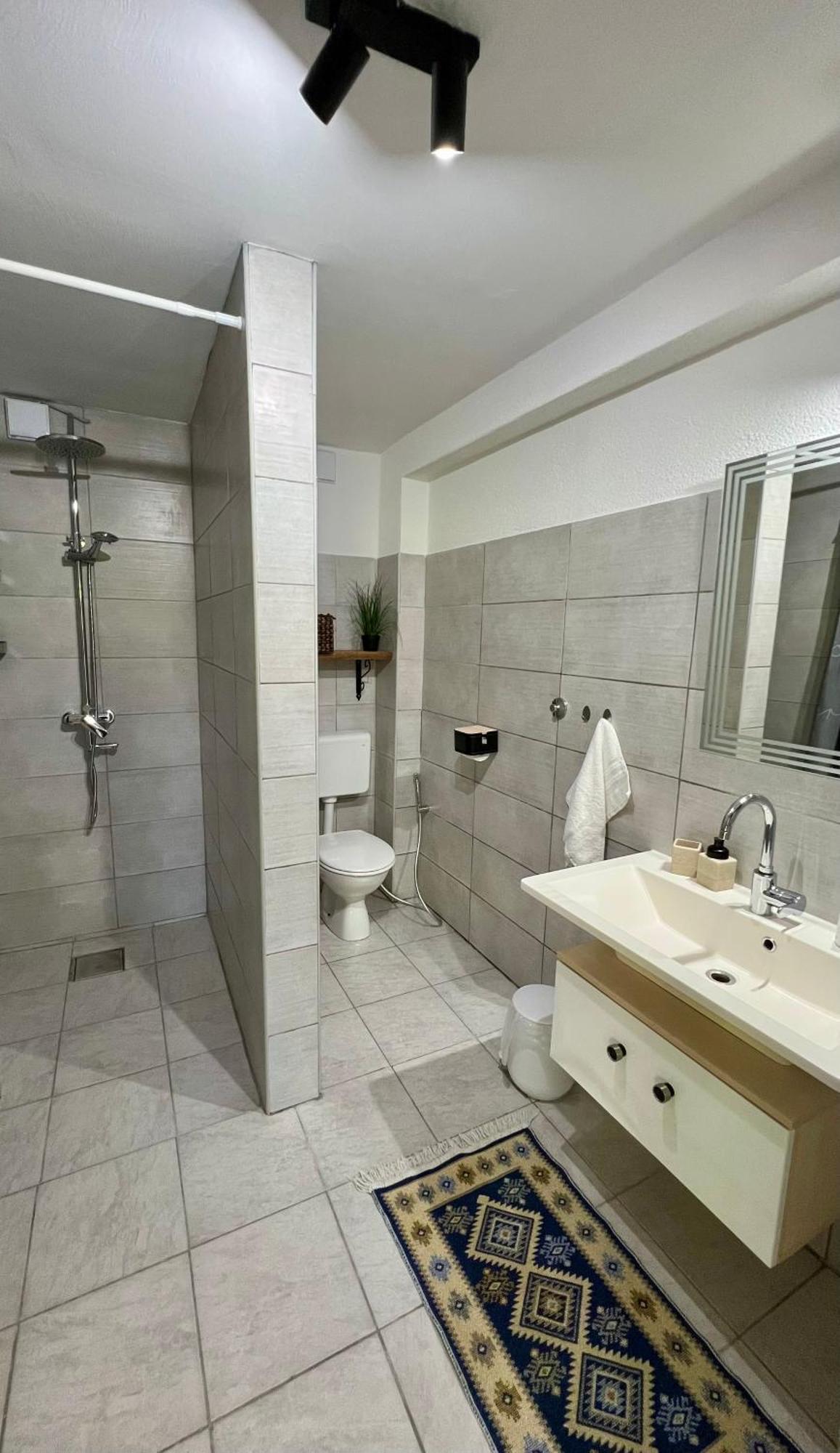 Anur Apartment บีฮัช ภายนอก รูปภาพ